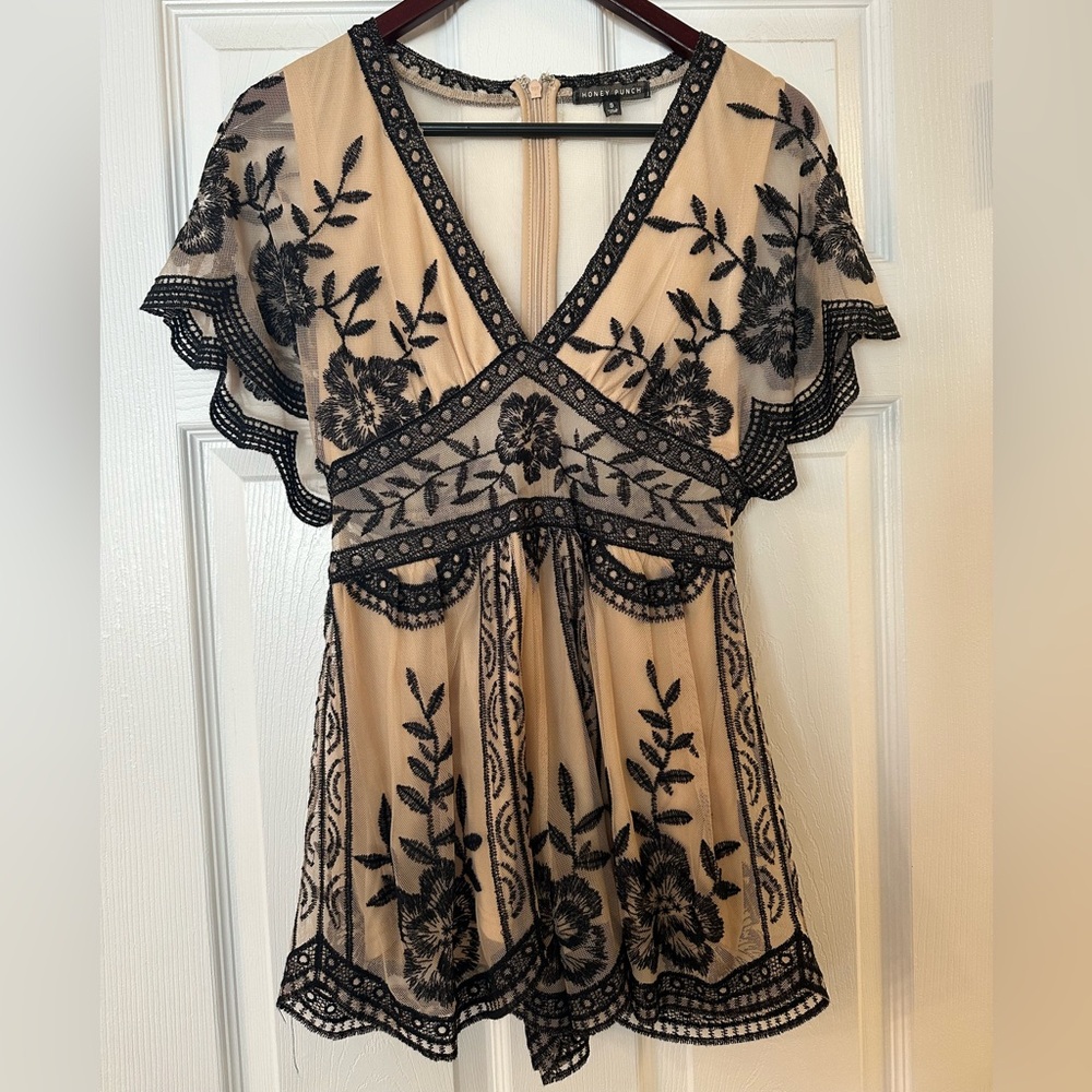 NWOT Honey Punch Lace Romper